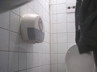 Student Restroom 87 screenshot 5