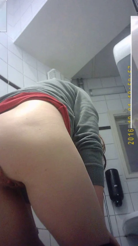 Student_restroom_85