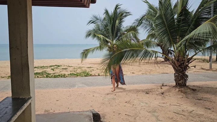 Public Beach Goes Into NUDIST Beach – Risky Pee And Totaly Nude On Public Beach