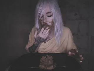 DirtyBetty – This Ghoul Dives Into Her Stinky Shit screenshot 5