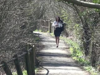 British Milf Walks In The Sunshine Then Takes A Piss screenshot 1
