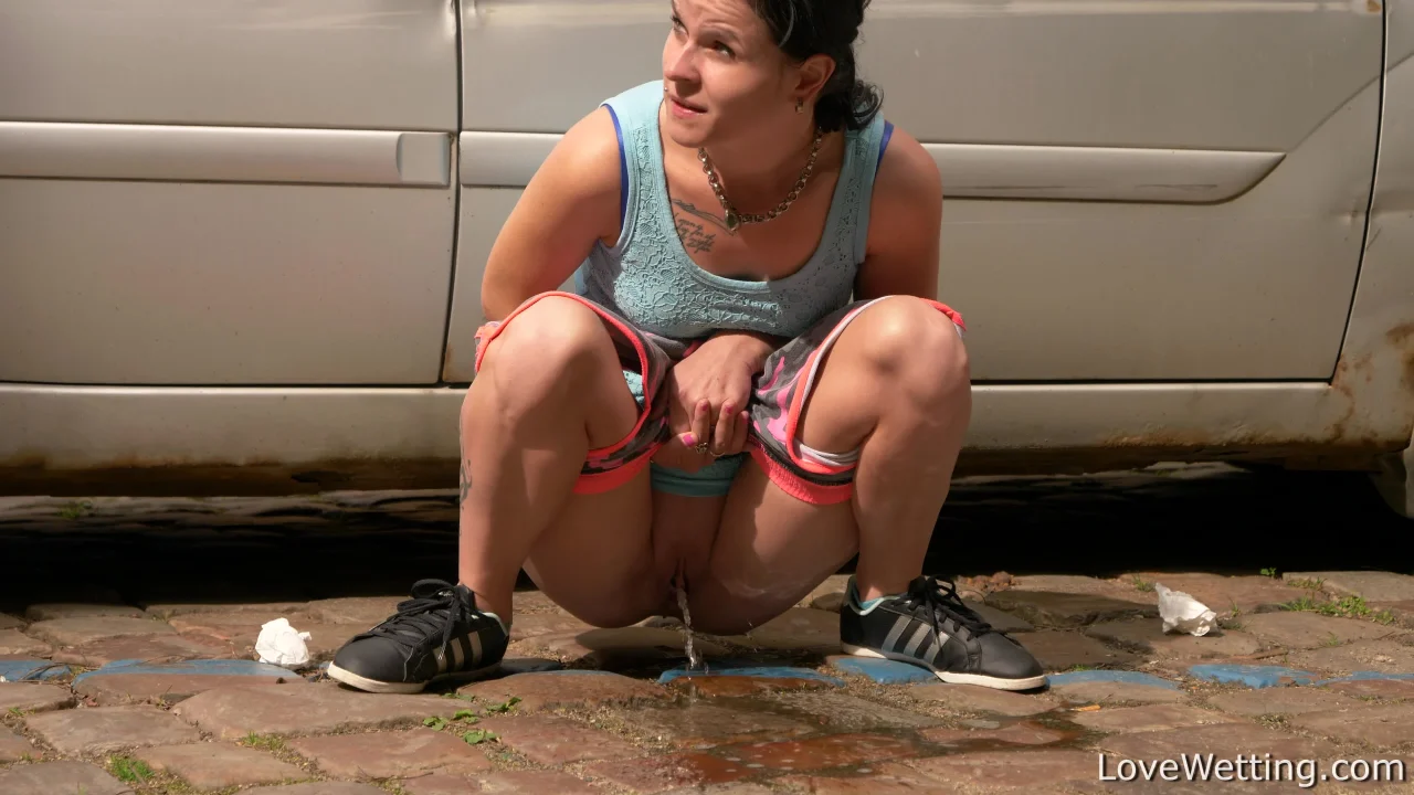 Kathy – Pissing Scene 4K