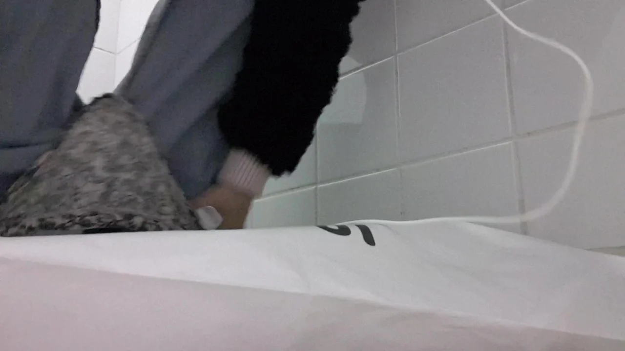 Bad Dolly – About To Explode With Pee Public Toilet