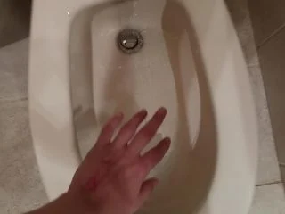 Candiecane – Sybaris Hotel Toilet Pee And Bidet Wash screenshot 3