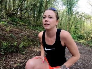UKcutegirl – Desperate Runner Has To Pee In Woods screenshot 2