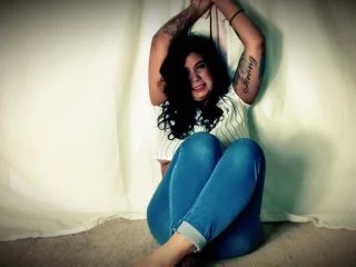 Tied Up And Desperate To Pee screenshot 6