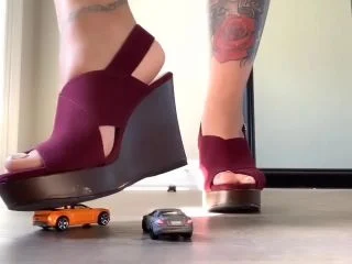 Car Crush And Play screenshot 1