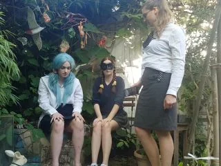 Mean Girl Humiliates The Nerds screenshot 4