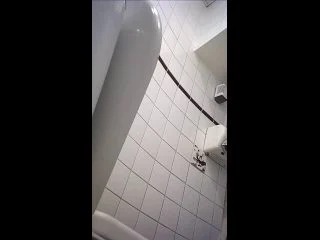 Student Restroom 109 screenshot 4
