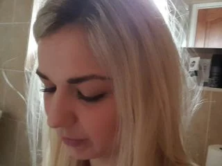 Bad Dolly – Farting And Peeing screenshot 4