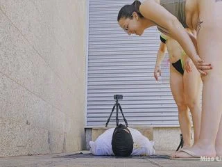 Human Toilet In Front Of The Neighbors Part 2 screenshot 4