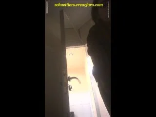 Student Restroom 77 screenshot 1
