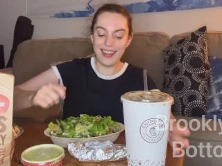 Brooklynbb13 – Dine And Dump For Human Toilet screenshot 1
