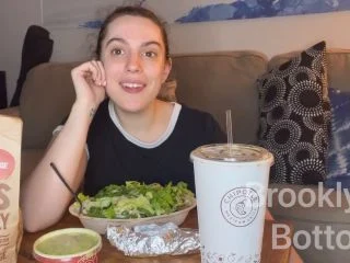 Brooklynbb13 – Dine And Dump For Human Toilet screenshot 2