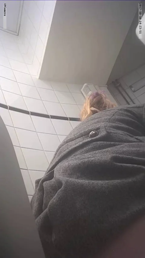 Student_restroom_113