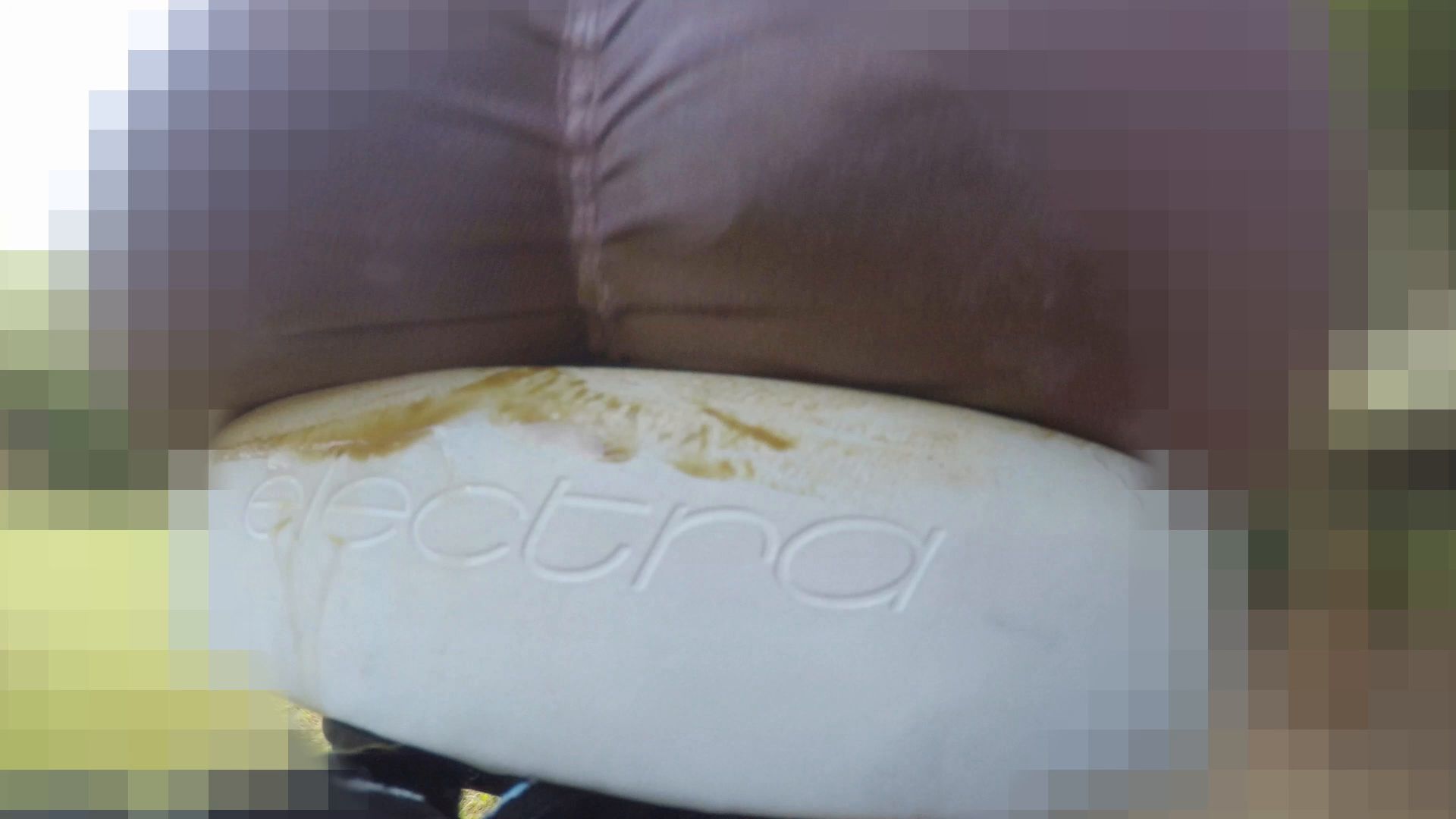 BetweenMyCheeks – Shitty Bike RIDE