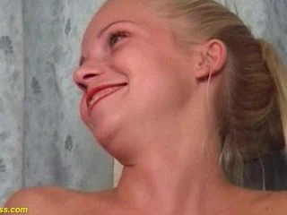 Vidzflix – Girlfriend Peeing In Pantyhose screenshot 4