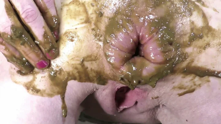 Dirtygardengirl – Shitty Grapes 2 – Left Overnight