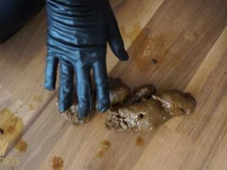 KinkGodess – Messy Strap On Scat Session screenshot 6