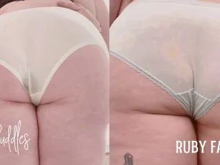 LucyPuddles – Girlfriends Kissing With Dirty Panties screenshot 1