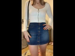Jessiekaypoops – Cuckold Has A Date With My POOP screenshot 2