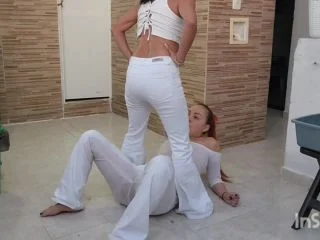 Lauracolin – White Clothes Sex And Fuck screenshot 1