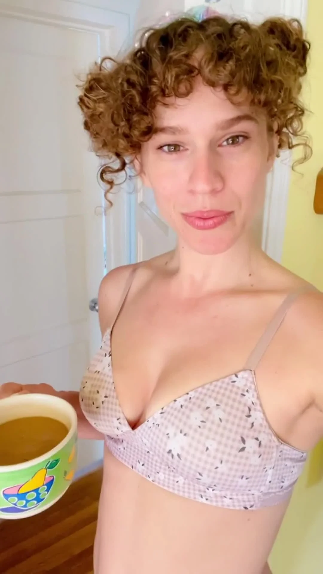 VibeWithMolly – Scat Morning Routine