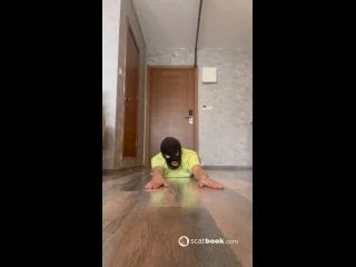 First She Crushed My Hands And Arms Then She Humiliated Me By Shitting In My Mouth screenshot 4