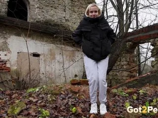 Pee Soaked Leaves screenshot 2