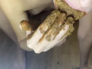 P00girl – Chewing Shit And Smearing The Whole Ass screenshot 4