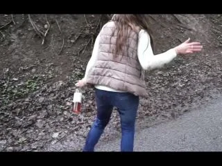 Drunk Girl Pising screenshot 7