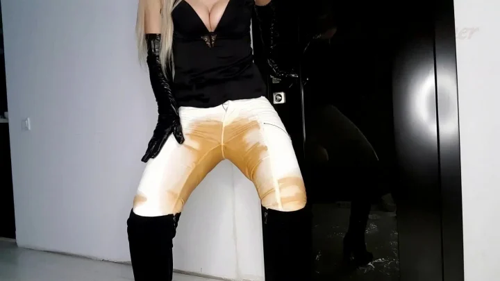 Thefartbabes – Desperate In White Pants
