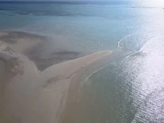 Soaked And Sun Kissed screenshot 1