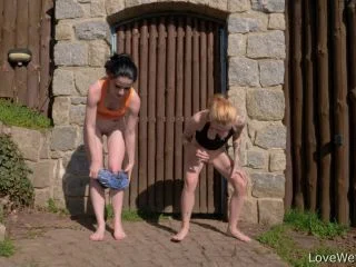 Elizabeth And Rosie screenshot 3