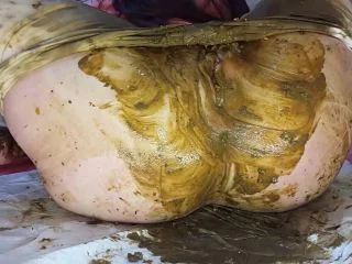 AnnaCoprofield – White Leggings Diarrhea screenshot 7