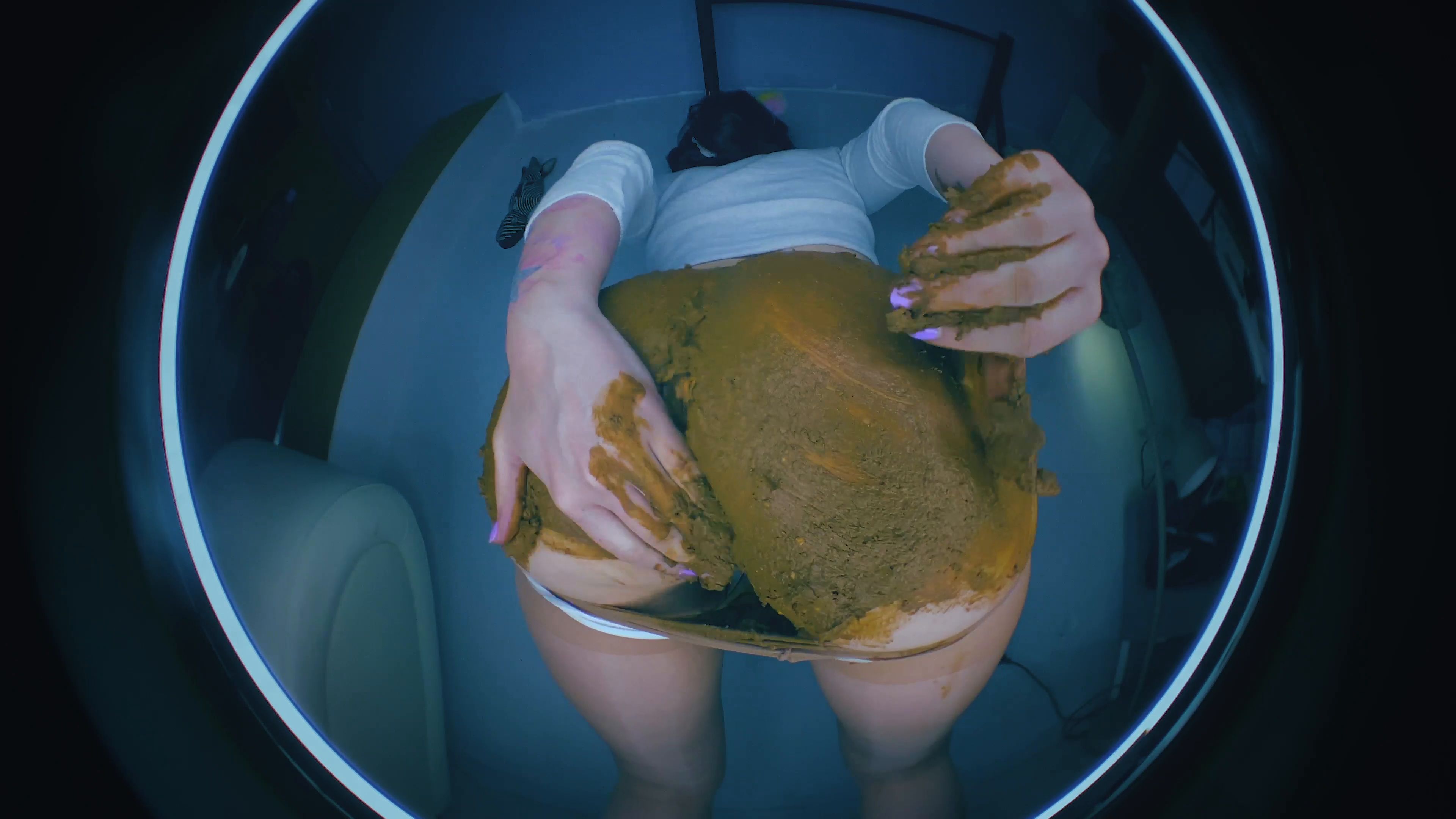 DirtyBetty – Sniff This Scat Pantyhose