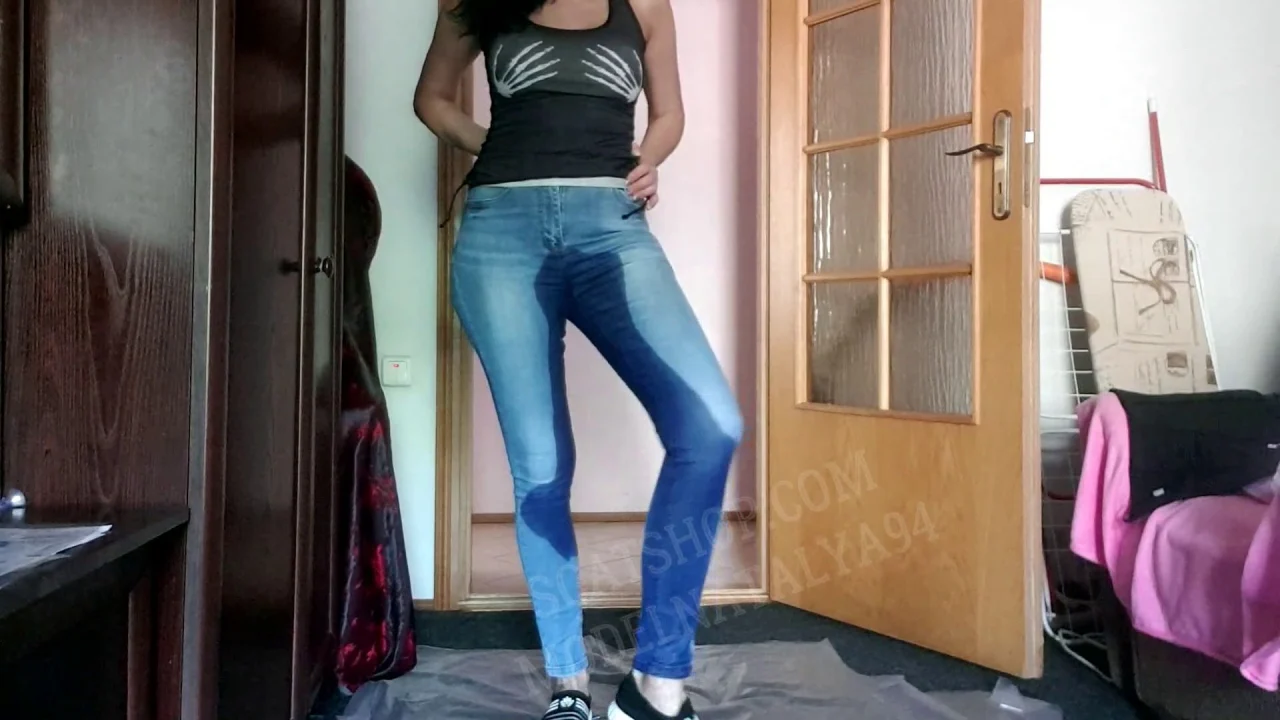 ModelNatalya94 – Natalya Wet Jeans 3