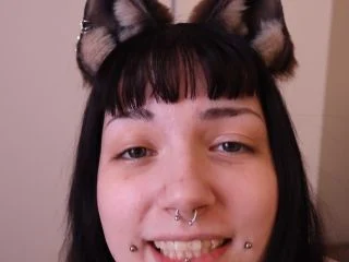 Charlotte Darling – Barking Pet Girl Loves To Pee For You screenshot 1