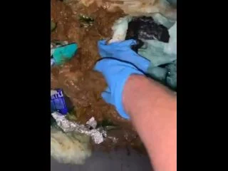 Portapottyqueen – Gagging While Tasting Strangers Shit In Portapotty screenshot 1