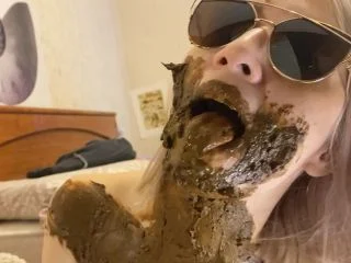 P00girl – I Chew And Smear Shit Nausea screenshot 4