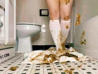 Layla Lee – SOCKS SHIT N STINK screenshot 6