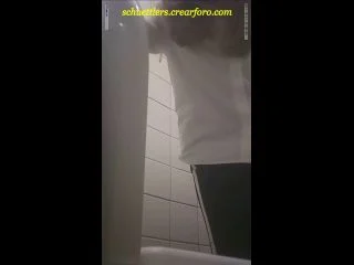 Student Restroom 76 screenshot 3