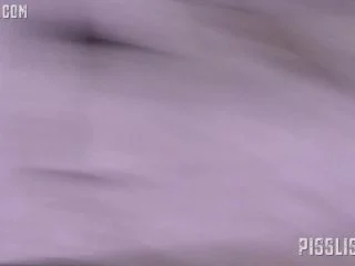 Chessie Kay – 2 Way Pissing screenshot 1