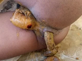 Ebony Princess – Her Turd In My Pussy screenshot 5