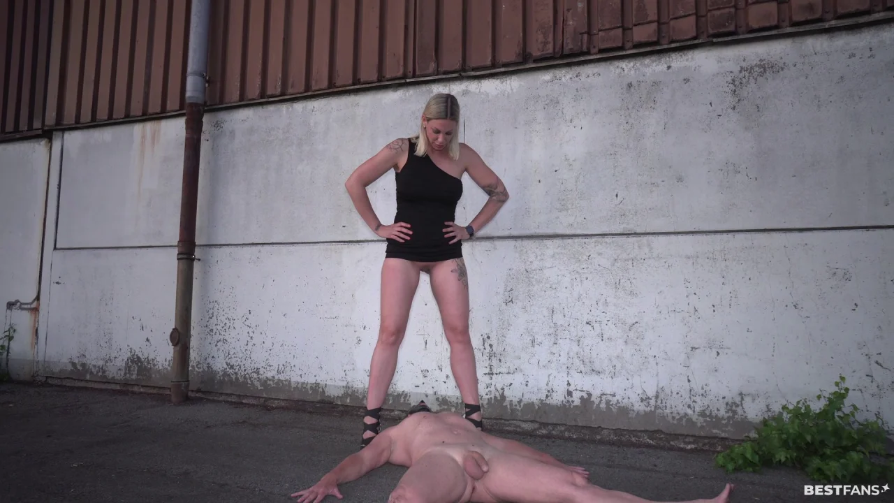 Aurora Nia Noxx – Yourmistressaurora – He Completely Succumbs To Me And Fulfills My Commands With Insatiable Desire
