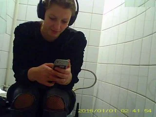 Student Restroom 78 screenshot 3