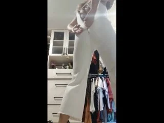 BetweenMyCheeks – Busting Outta White Overalls screenshot 1