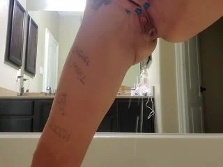 HopeInPublic – HOPES DESPERATE PEE COMPILATION Week 9-02 screenshot 6