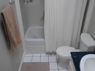 Hazelsimone – Teenage Sister Bathroom Spy Cam screenshot 3