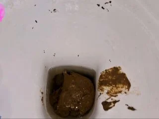 Kitty Skatt – Painful Constipation Huge Log EFRO screenshot 7